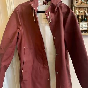 Stutterheim Burgundy Raincoat, Unisex Medium